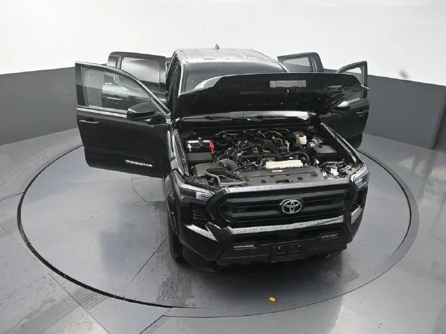 Used 2025 Black Toyota SR5 image 40