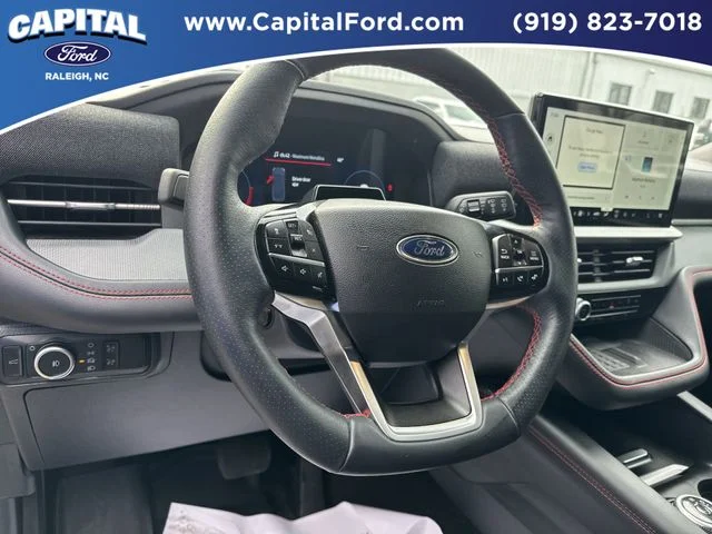 Used 2025 Gray Ford ST-Line image 23