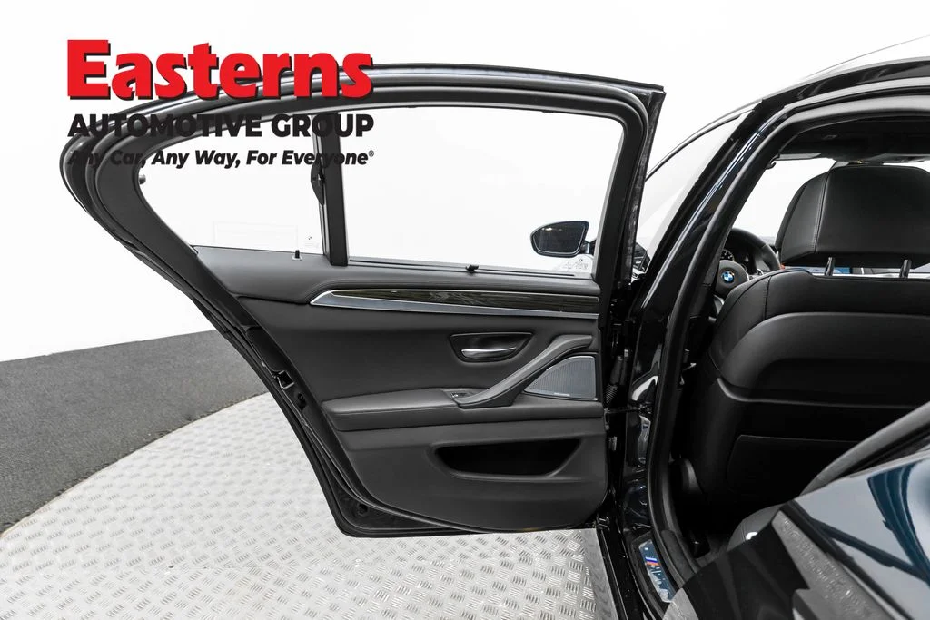 Used 2015 Black BMW Base image 33