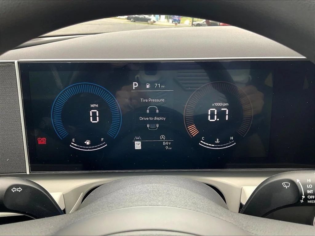 New 2026 White Hyundai SEL image 20