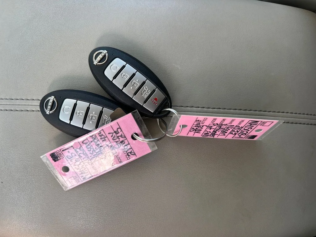 Used 2022 Gray Nissan Platinum image 20