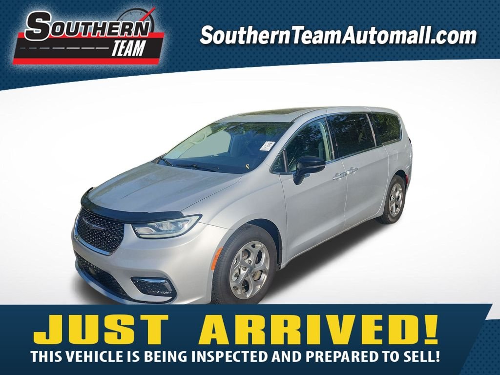 2024 Chrysler Pacifica Limited's photo