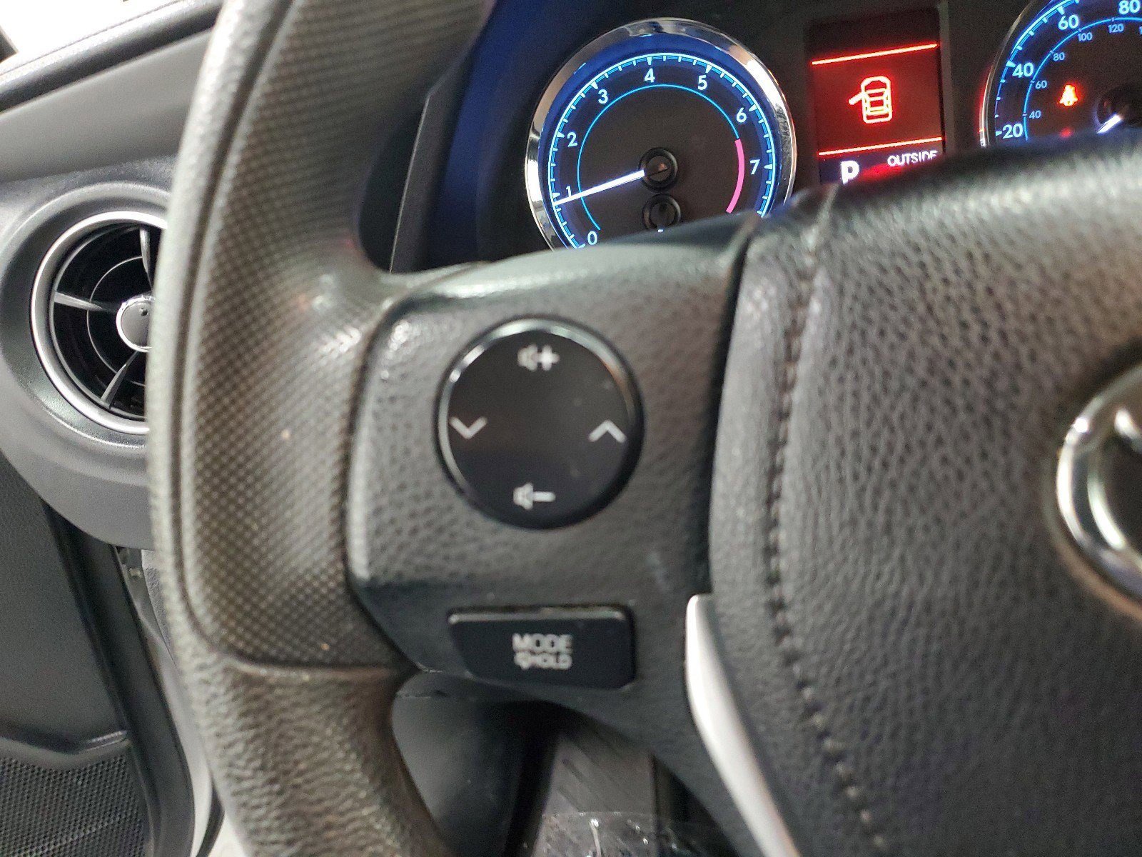 Used 2019 Classic Silver Metallic Toyota LE image 23