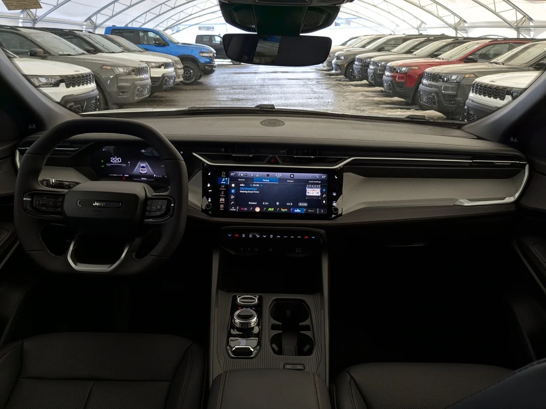 New 2026 White Jeep Limited - - 4x4 - 1.6L Turbo Hybrid - Power Liftgate - Wireless Charging & More! image 27