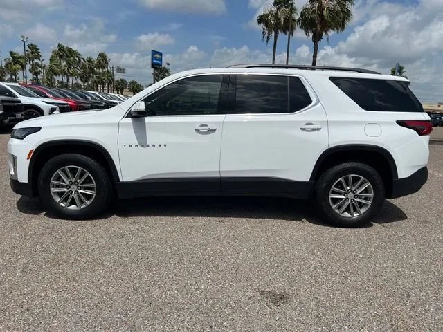 Used 2023 Summit White Chevrolet LT Cloth image 4