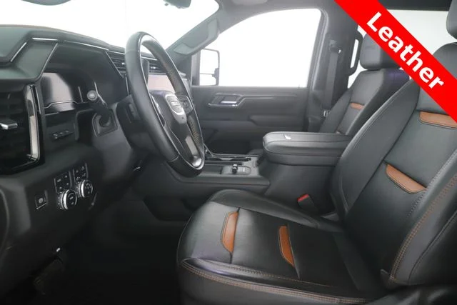 Used 2024 White GMC AT4 image 17