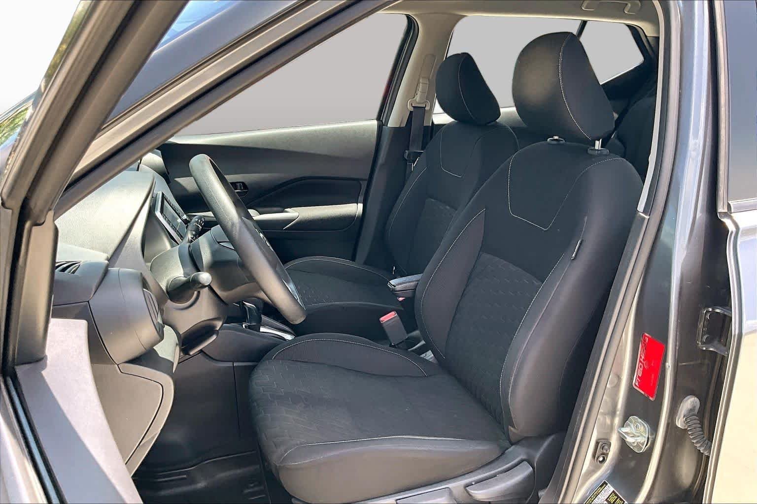 Used 2021 Gun Metallic Nissan S image 8