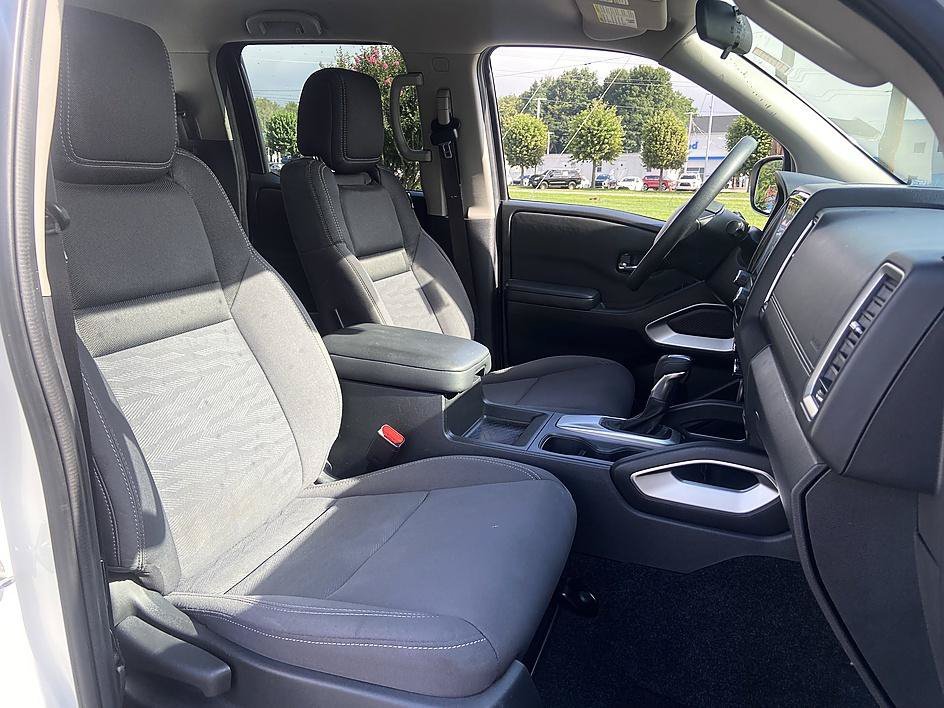 Used 2023 Glacier White Nissan SV image 17