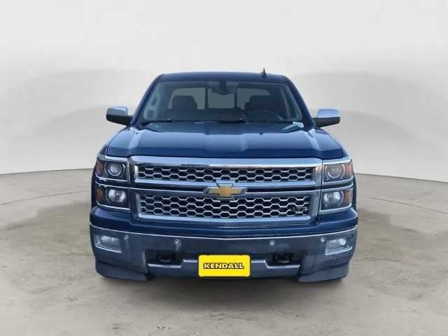 Used 2015 Deep Ocean Blue Chevrolet LTZ image 2
