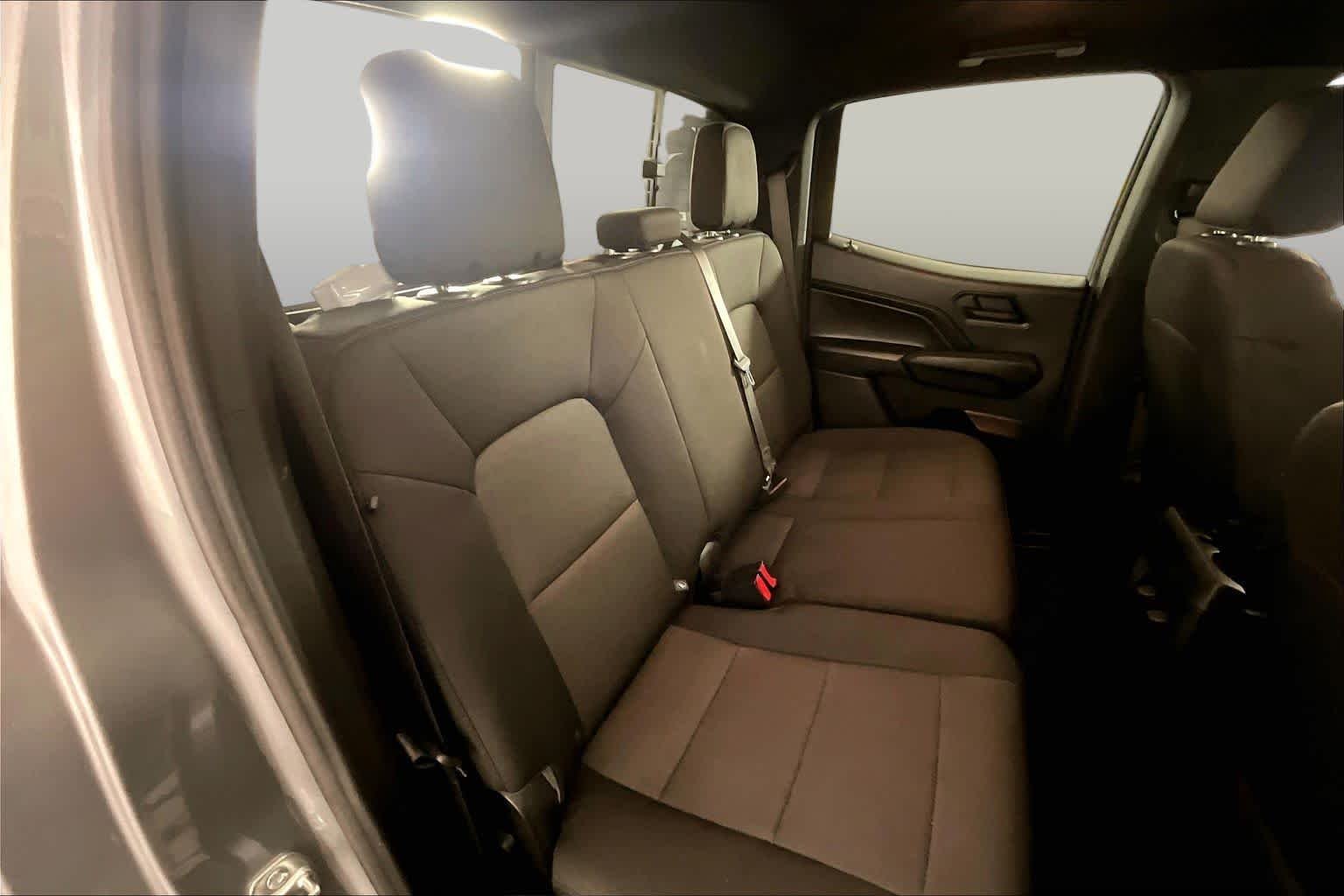 Used 2025 Sterling Gray Metallic Chevrolet 4WD Trail Boss image 19