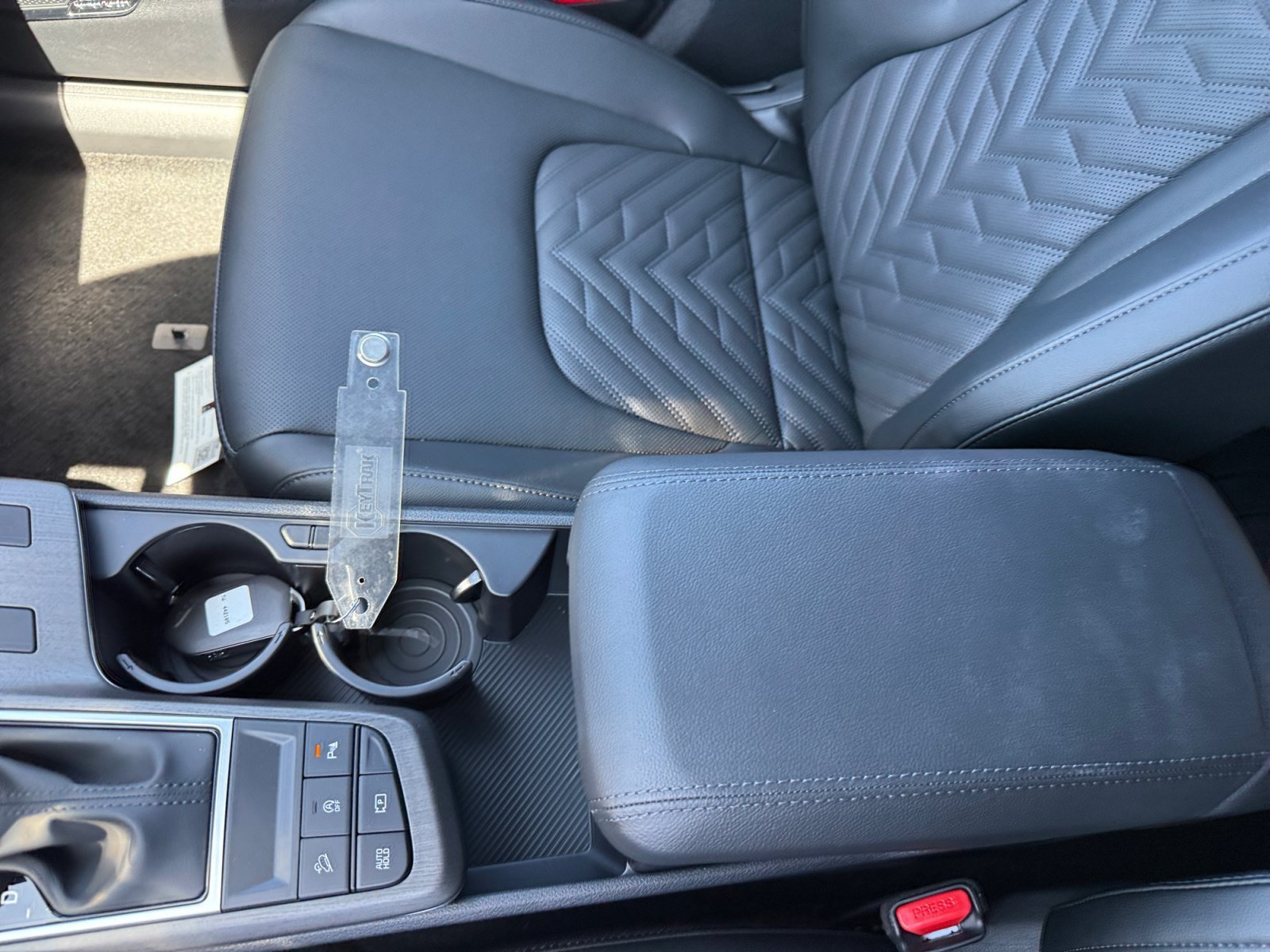 New 2026 Wolf Gray Kia X-Line image 14
