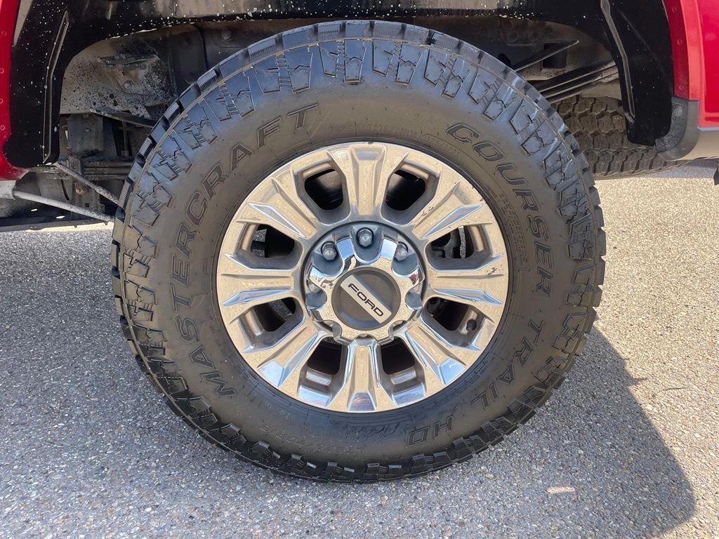 Used 2019 Red Ford XLT image 17