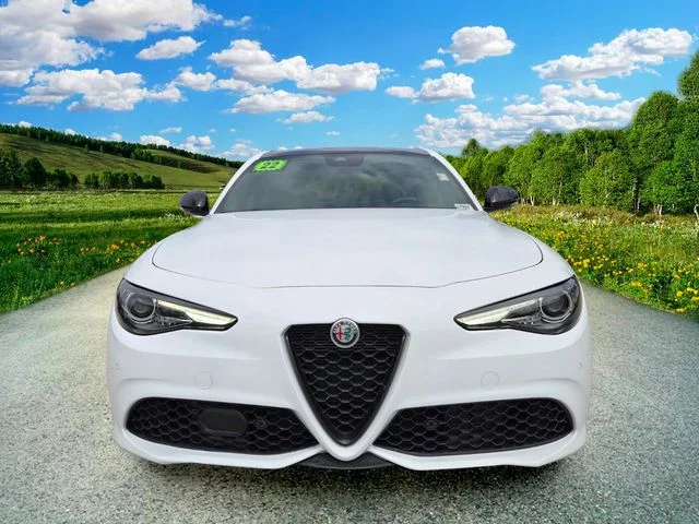 Used 2022 White Alfa Romeo Veloce image 8