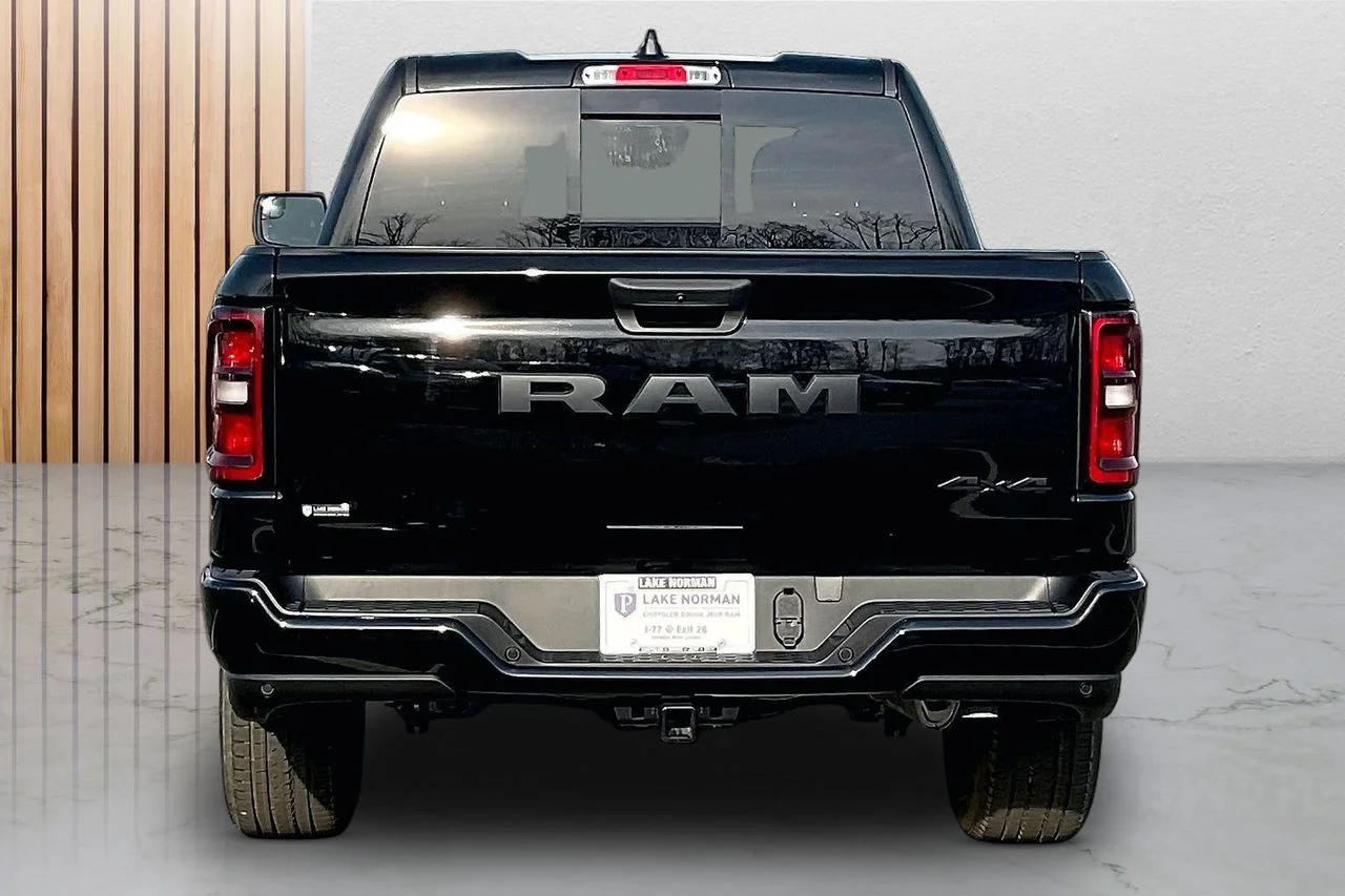 New 2026 Diamond Black Crystal Pearlcoat RAM Express image 7