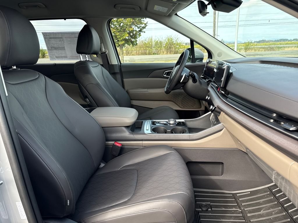 New 2026 Ceramic Silver Kia EX image 13