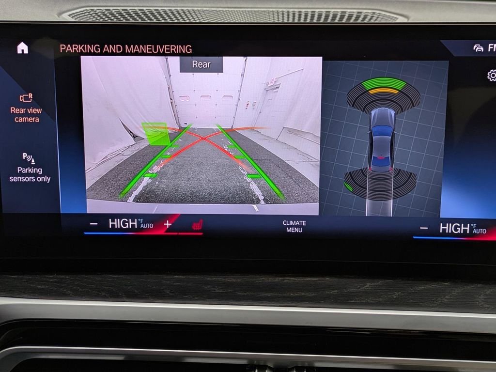 2023 BMW 3 Series 330i - Photo 17
