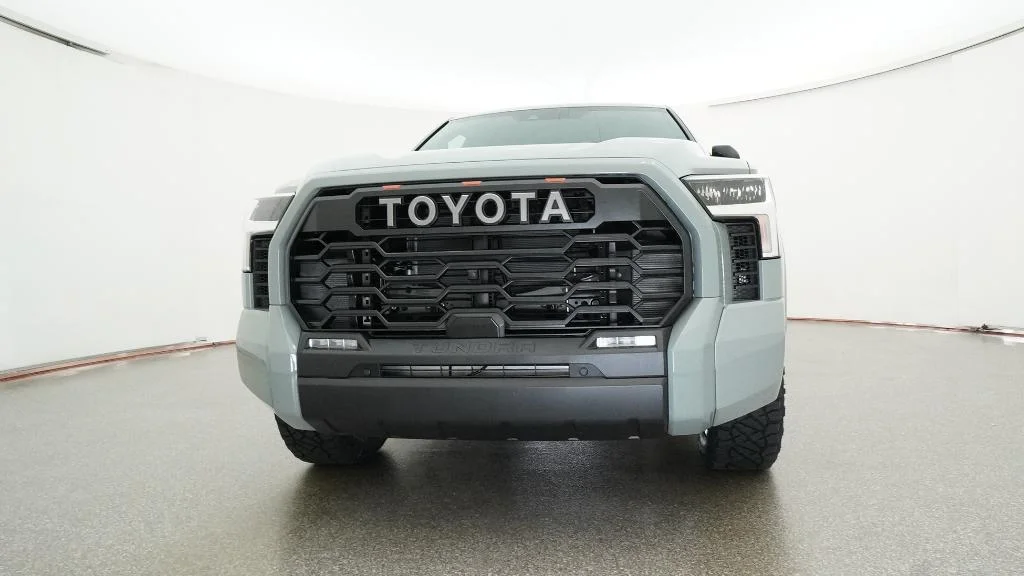 New 2026 Lunar Rock Toyota SR5 image 41
