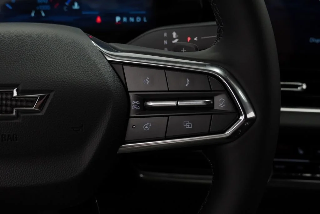New 2027 Mosaic Black Metallic Chevrolet LT image 20