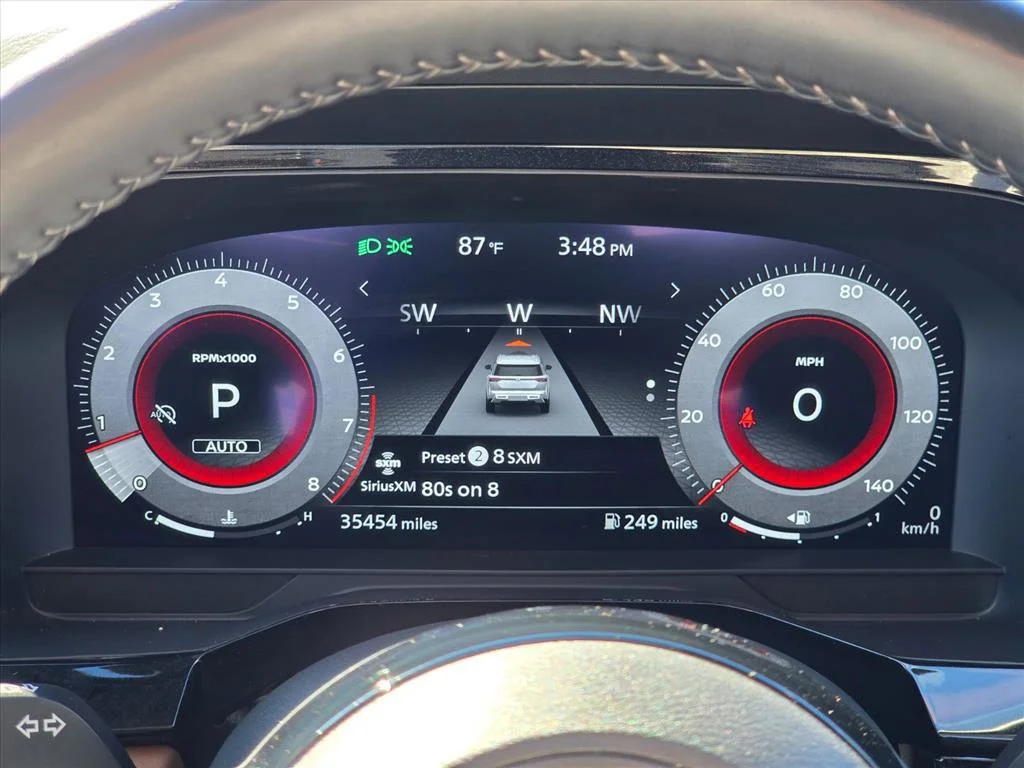 Used 2024 Gray Nissan Platinum image 8