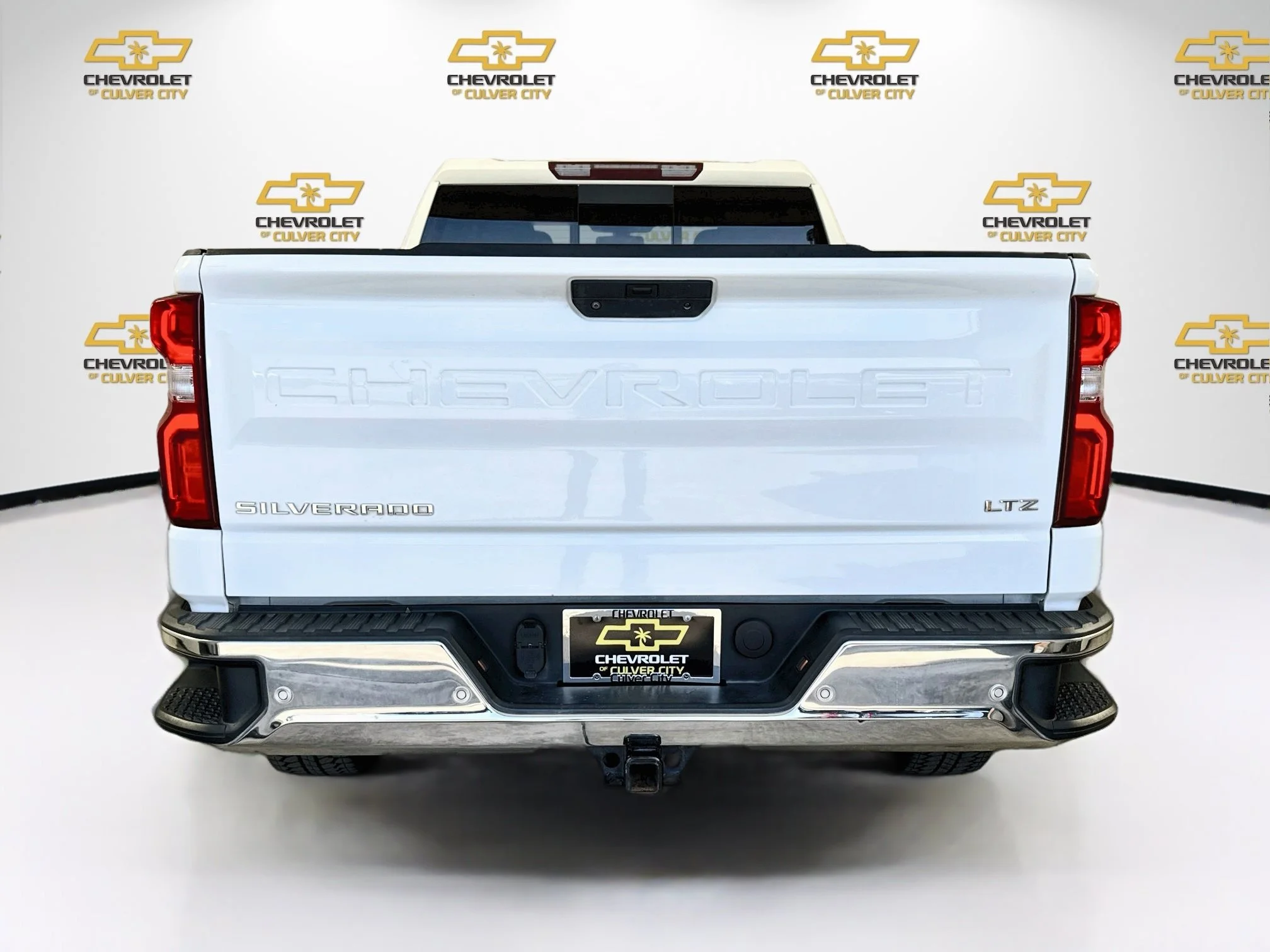 Used 2020 SUMMIT WHITE Chevrolet LTZ image 7