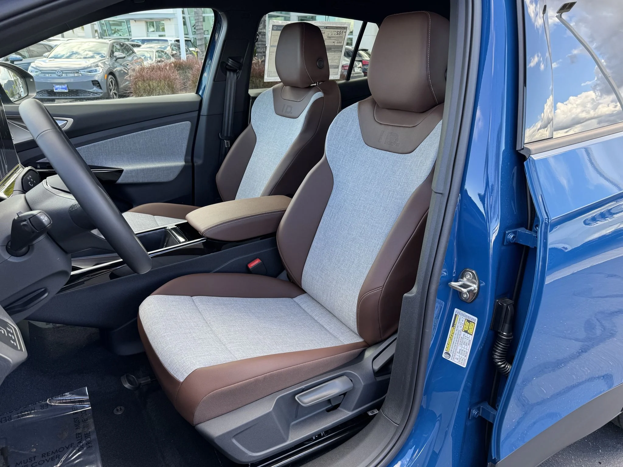 New 2026 Mountain Lake Blue Metallic Volkswagen Pro image 15