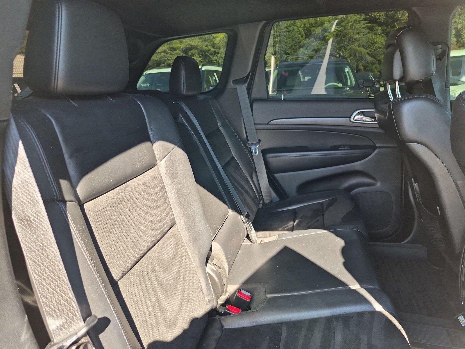 Used 2018 Bright White Clearcoat Jeep Altitude image 34