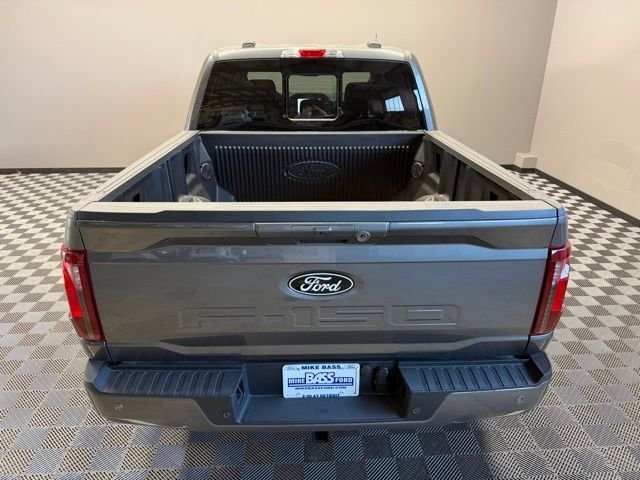 New 2026 Carbonized Gray Metallic Ford XLT image 12