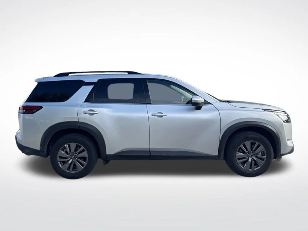 Certified Used 2025 Brilliant Silver Metallic Nissan SV image 4