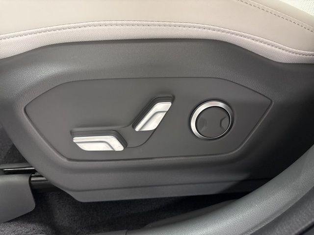 New 2026 Silver Hyundai SEL AWD image 9