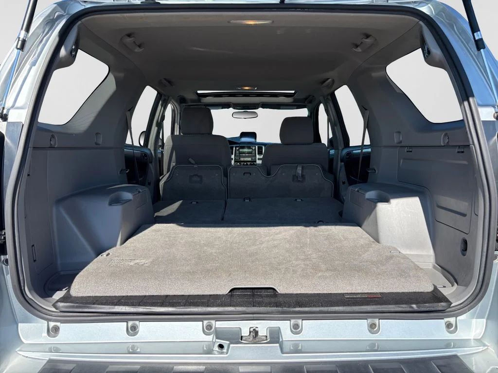 Used 2008 Silver Toyota SR5 image 44