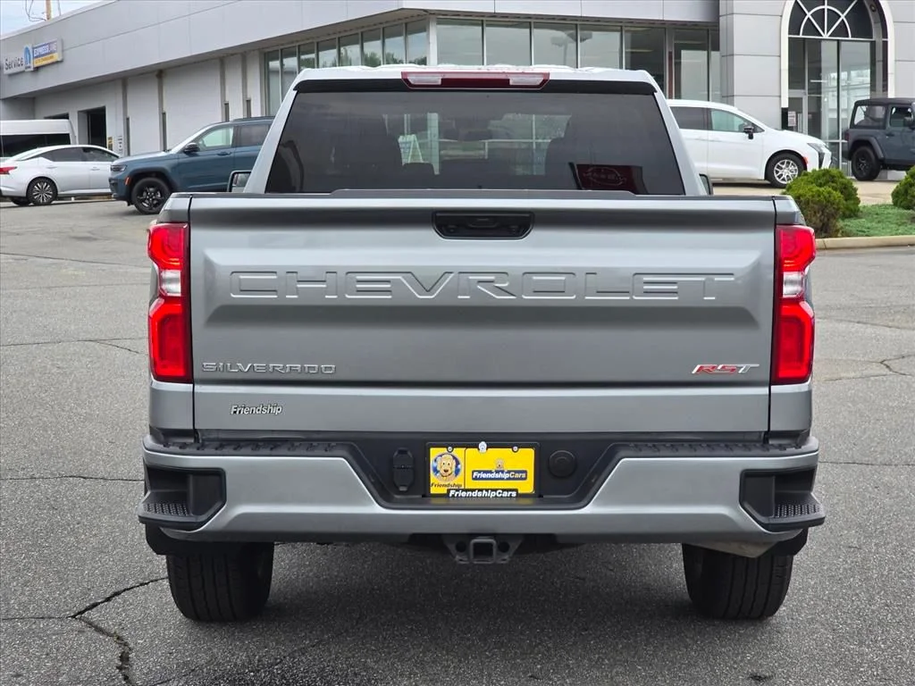 Used 2025 Gray Chevrolet RST image 25