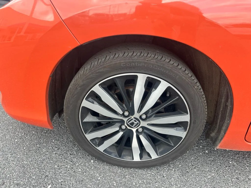 Used 2018 Orange Fury Honda EX image 9