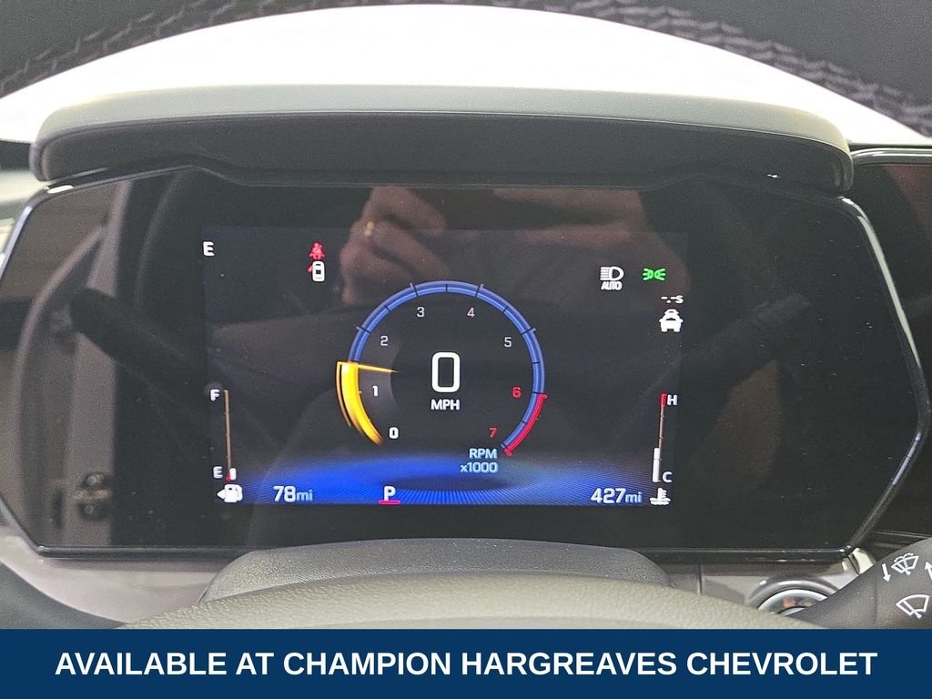 Used 2025 Summit White Chevrolet ACTIV image 15