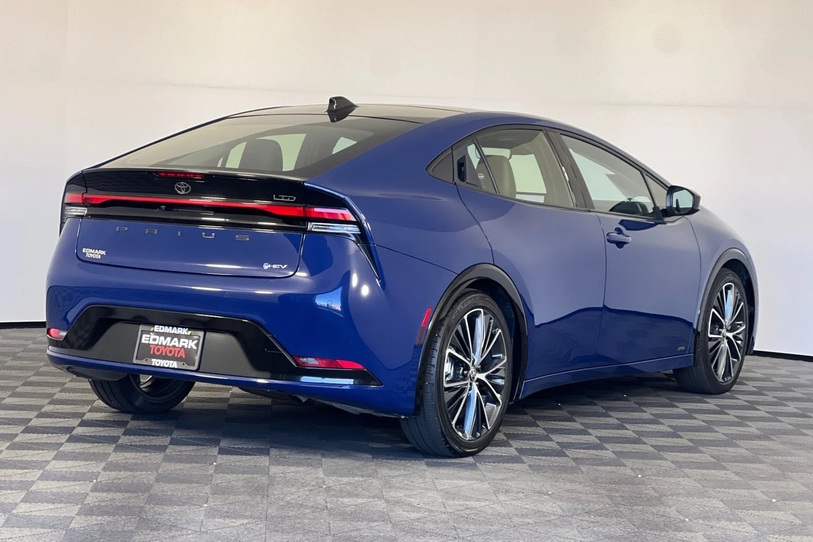 Certified Used 2024 Reservoir Blue Toyota Limited image 3