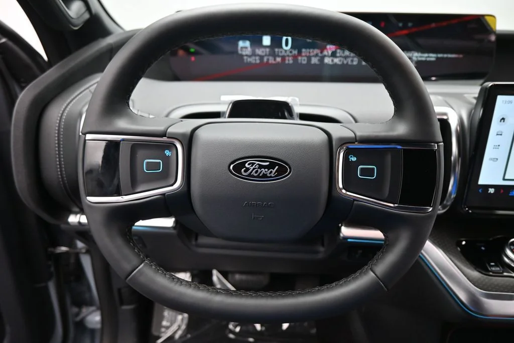 New 2026 Glacier Gray Metallic Tri-Coat Ford Platinum image 15