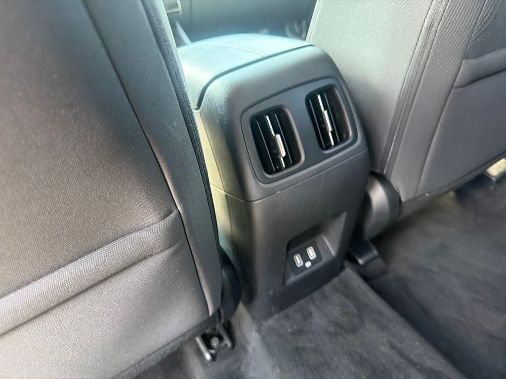 Used 2023 Black Hyundai SEL image 16