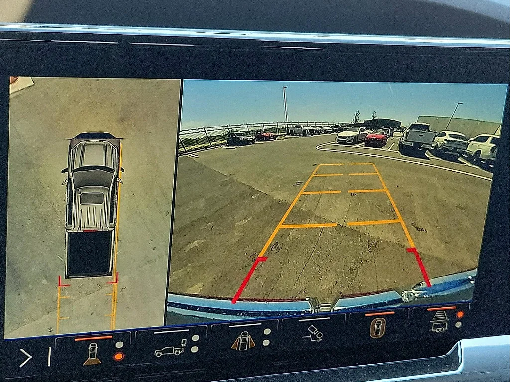 New 2026 Sterling Metallic GMC Elevation image 18