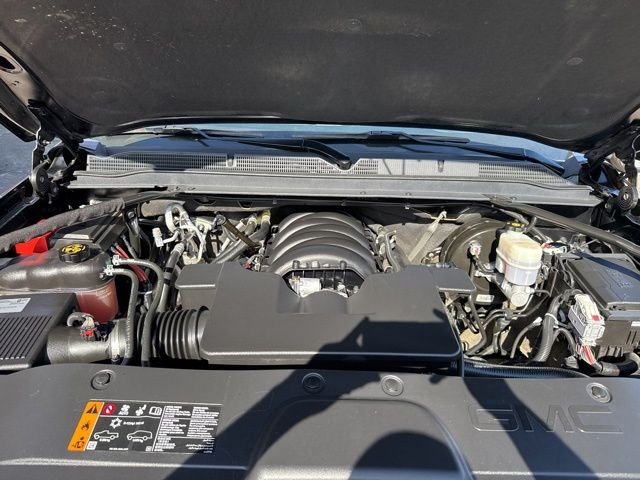 Used 2020 Black GMC SLT image 10