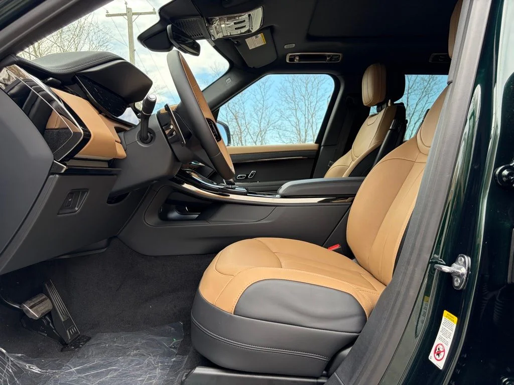 New 2026 Green Land Rover Dynamic SE image 11