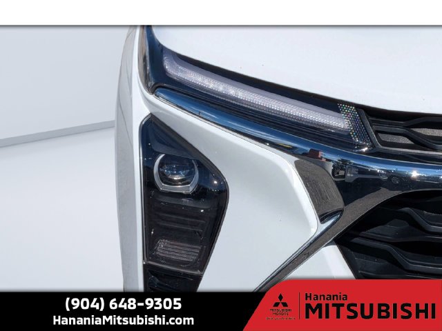 Used 2025 White Chevrolet LT image 7