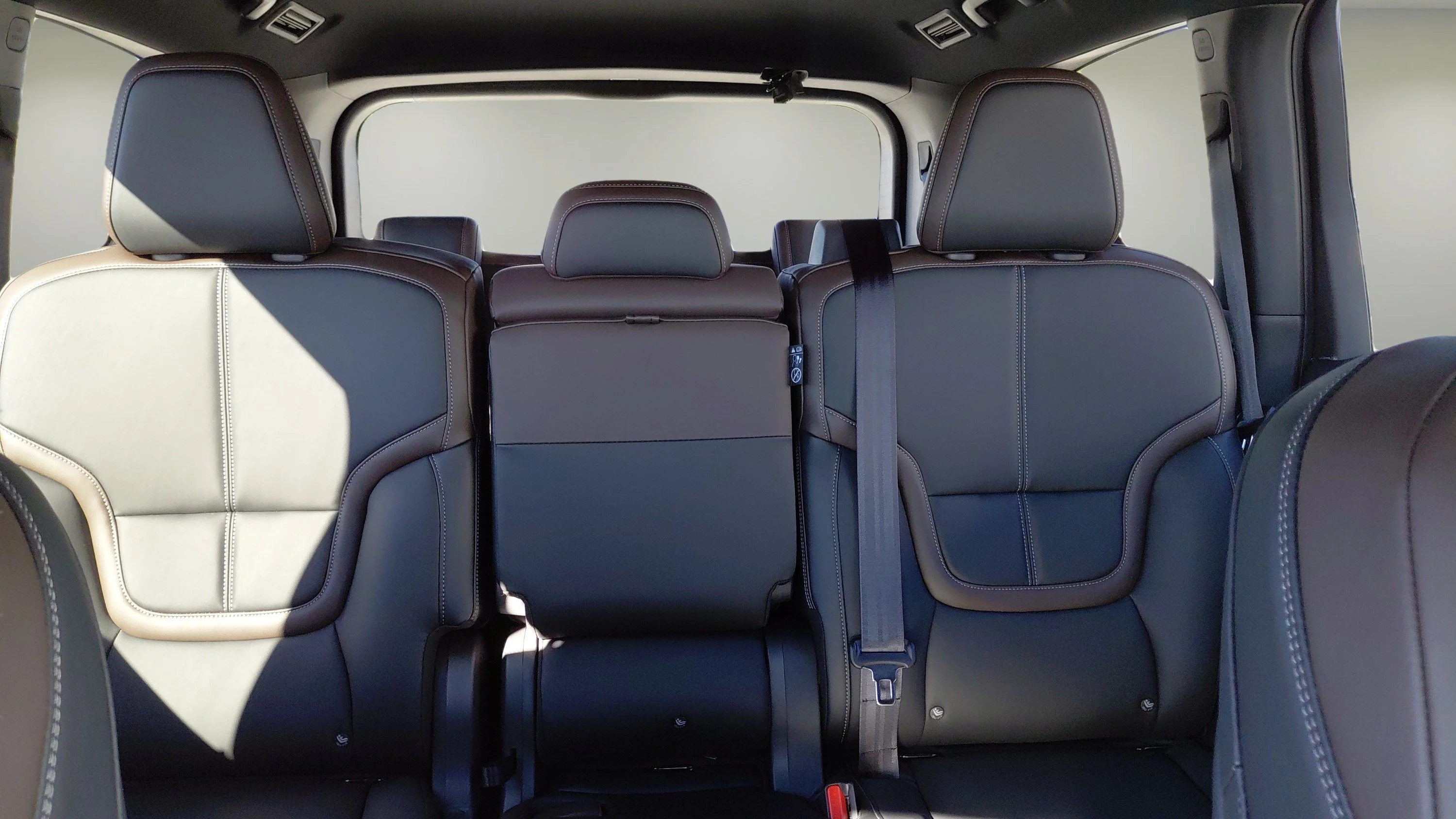 2026 Nissan Armada SL - Photo 12