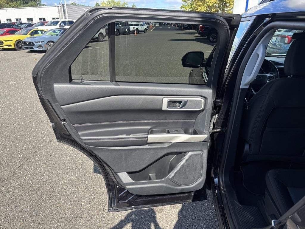 Certified Used 2022 Black Metallic Ford XLT image 51