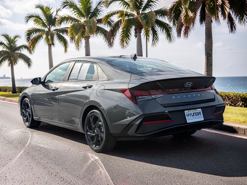 2026 Hyundai Elantra SEL Sport - Photo 7