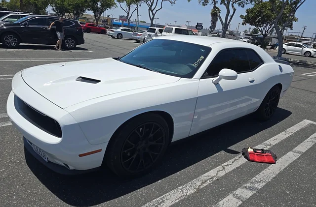 2015 Dodge Challenger SXT