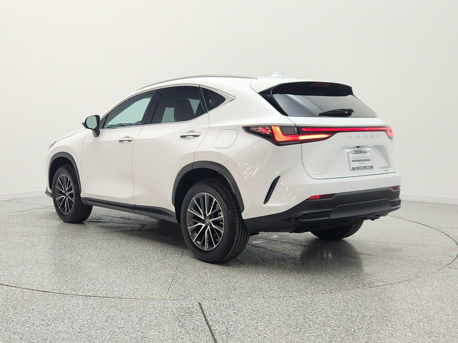 Used 2026 Ultra White Lexus NX 350h Premium AWD image 7