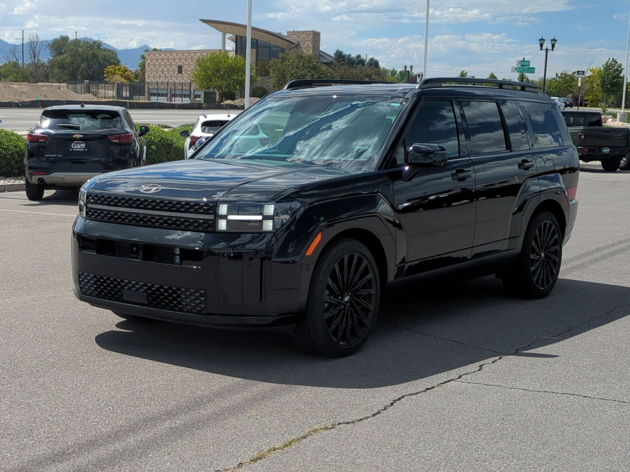 Used 2025 Phantom Black Hyundai Calligraphy image 8