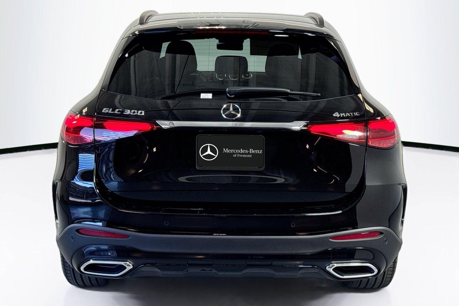 New 2026 Black Mercedes-Benz GLC 300 image 6