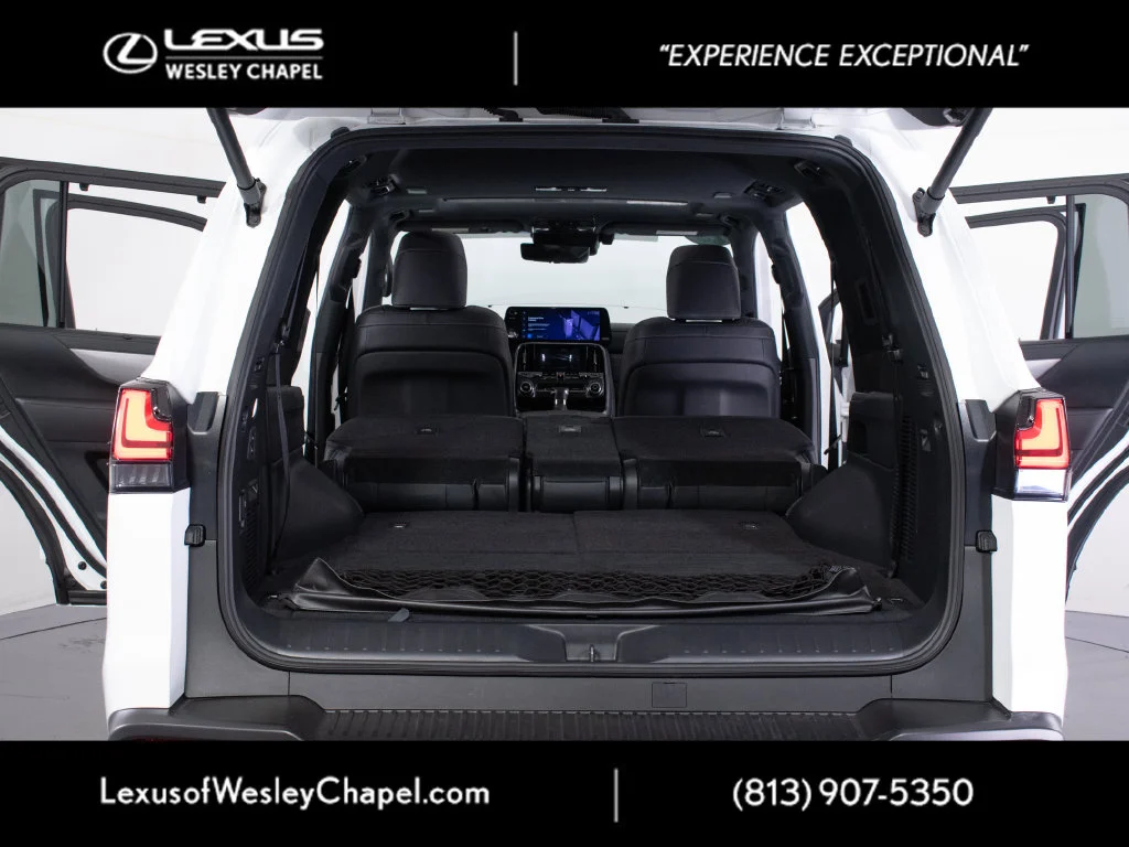 Certified Used 2025 White Lexus 600 F SPORT image 10