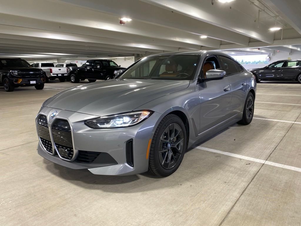 2023 BMW i4 eDrive40's photo
