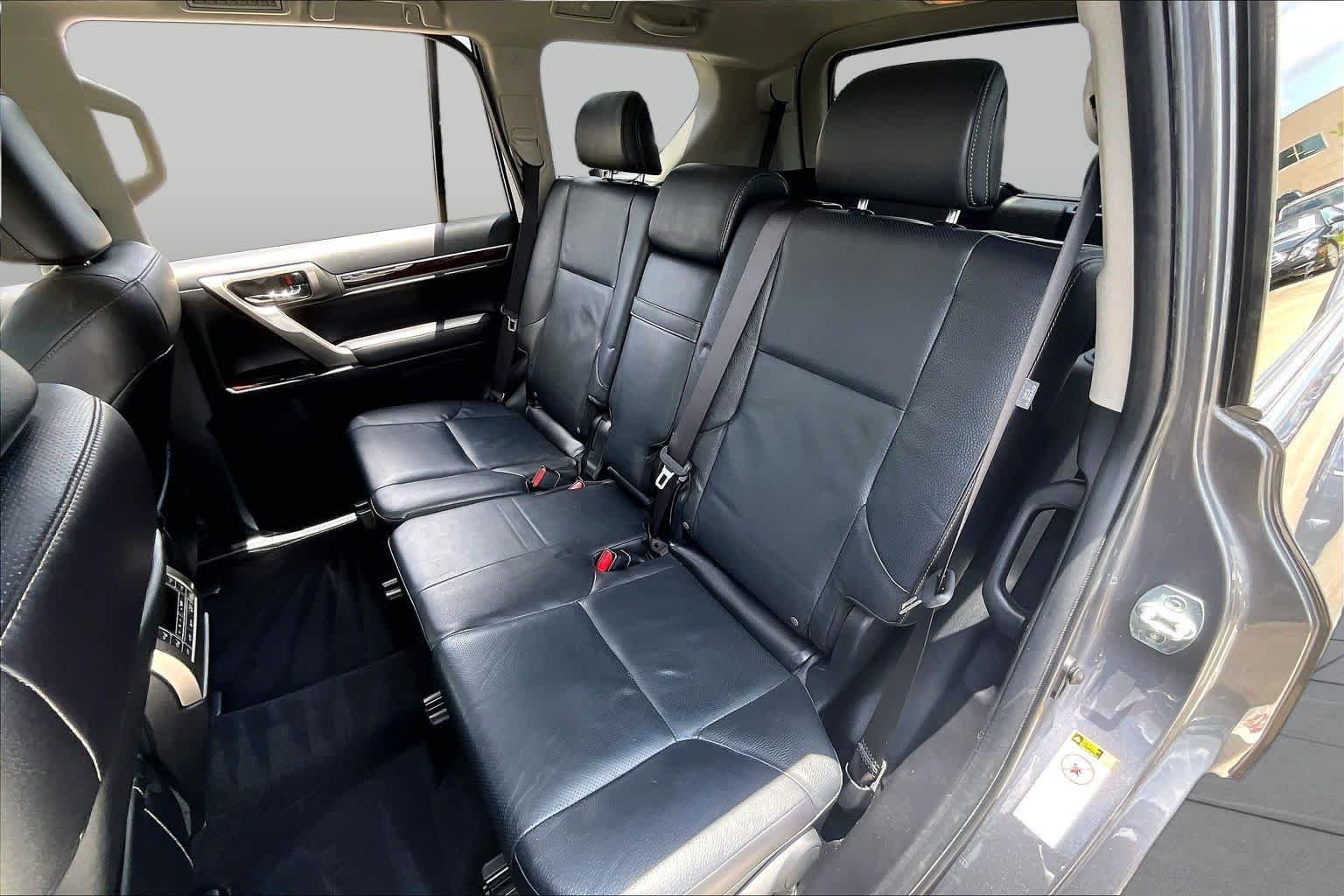 Used 2015 Nebula Gray Pearl Lexus  image 18